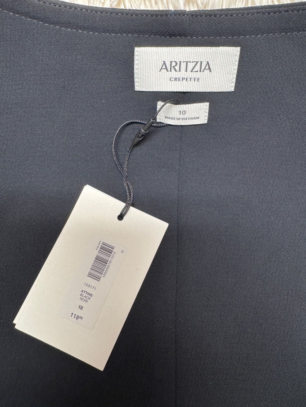 Aritzia ‘Attire’ Crepette Hooked Vest Top - Black, Women’s 10 - Picture 8 of 9